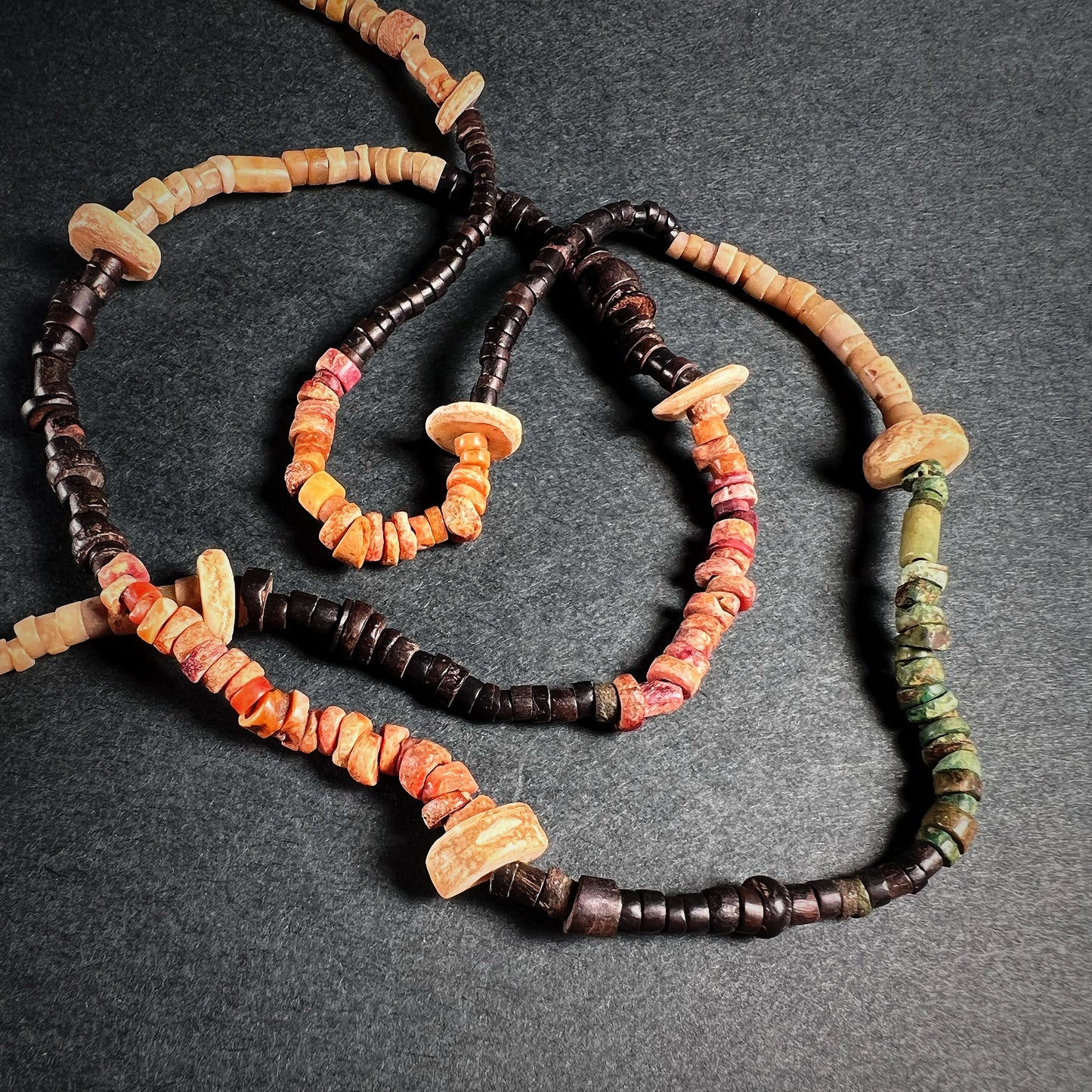 Chimú Spondylus Shell and Green Stone Necklace