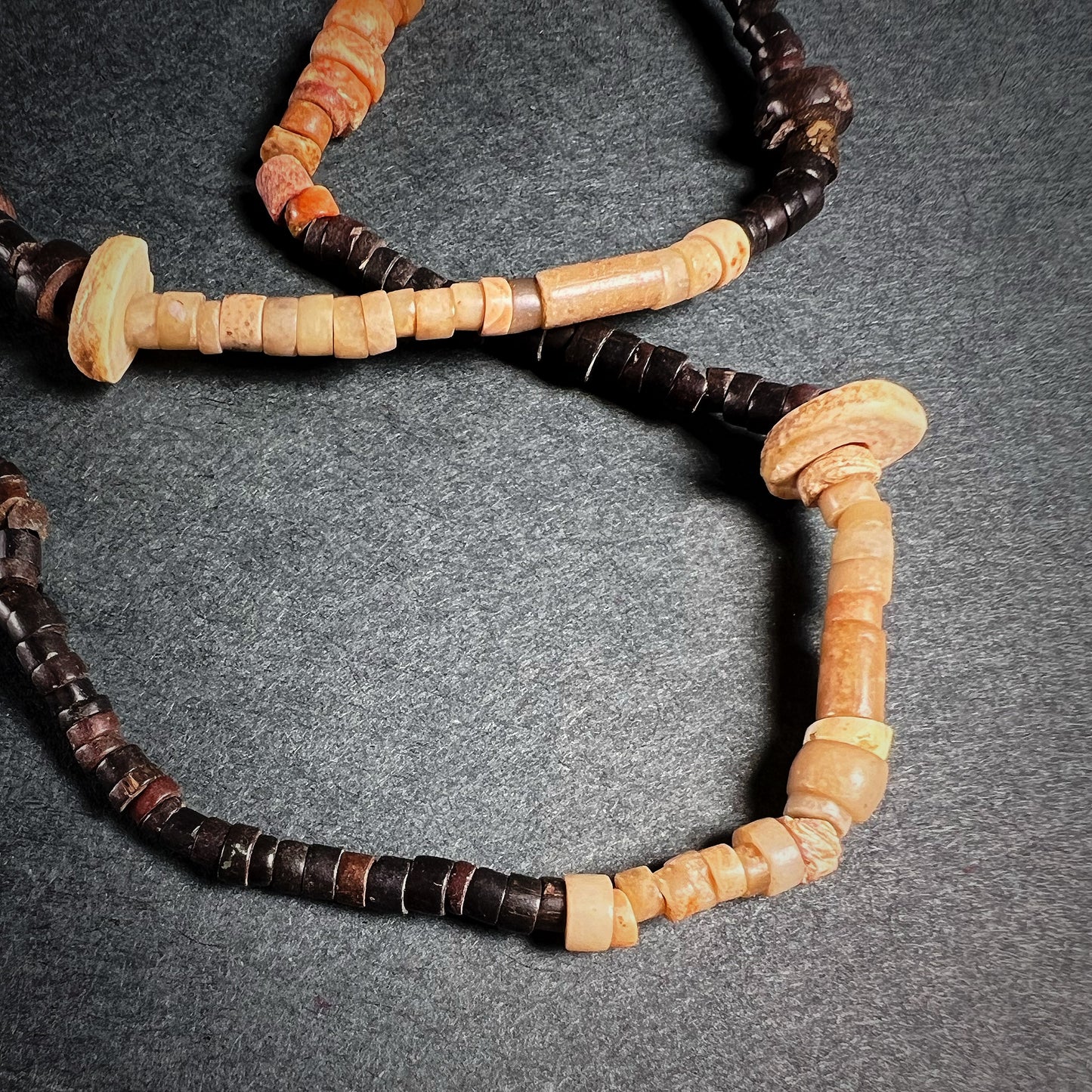 Chimú Spondylus Shell and Green Stone Necklace