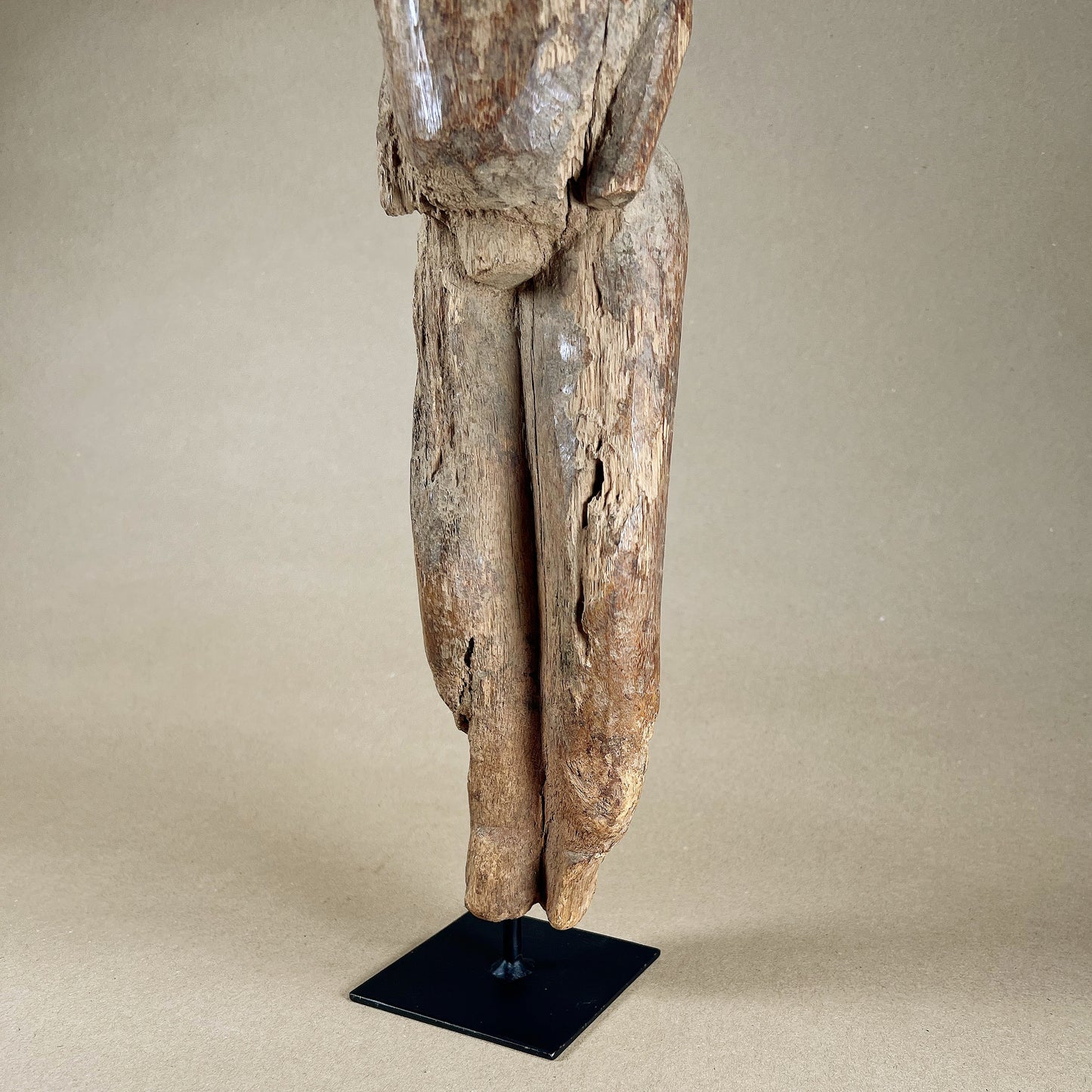 Lobi Altar Figure Bateba Phuwe