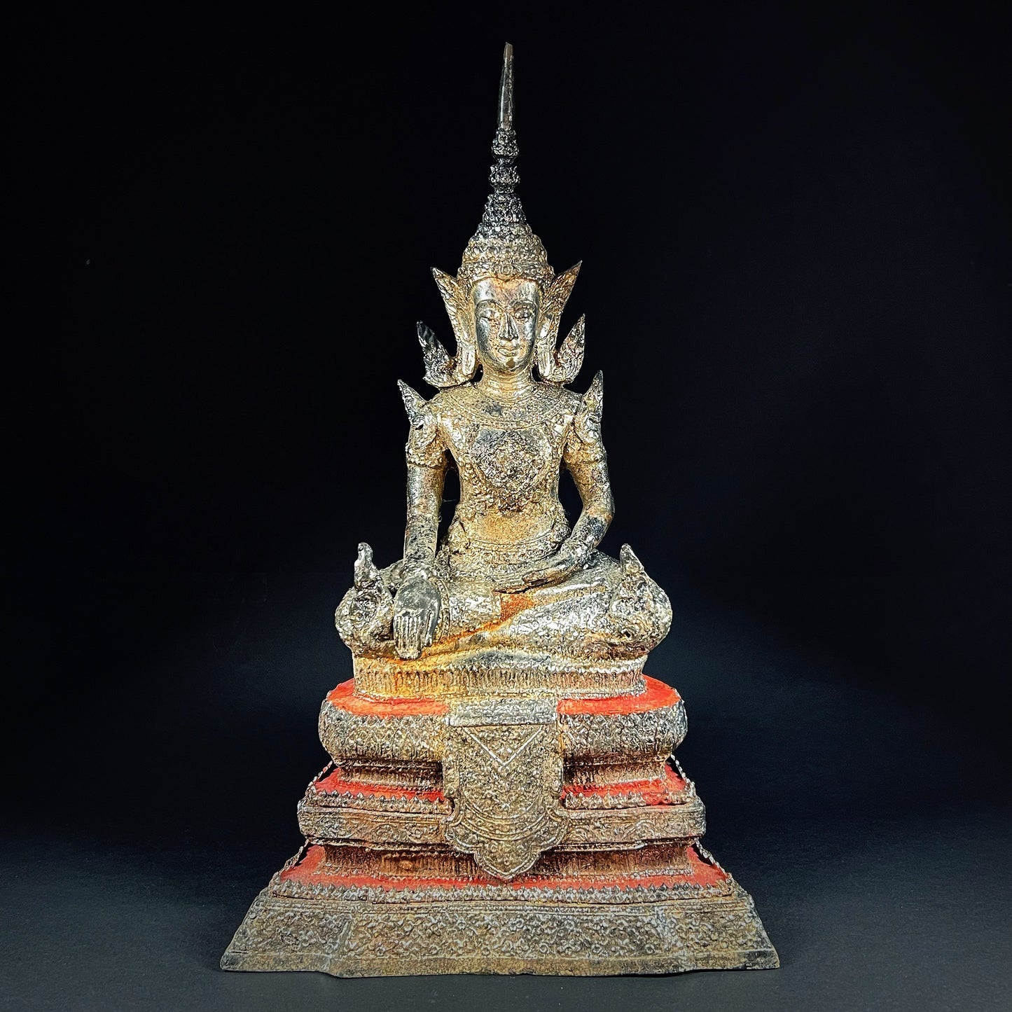 Thai Rattanakosin Lacquered and Gilt Bronze Figure of Buddha