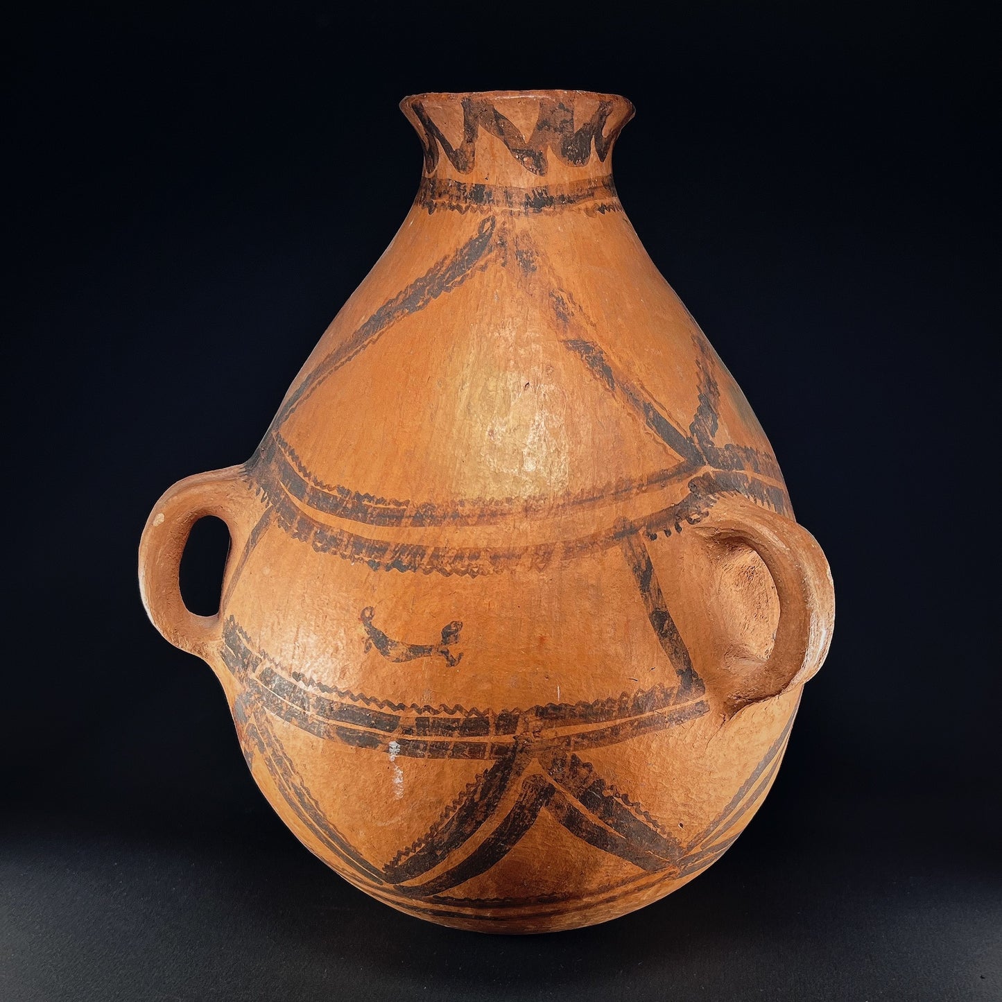 Chinese Neolithic Period Pottery Vessel