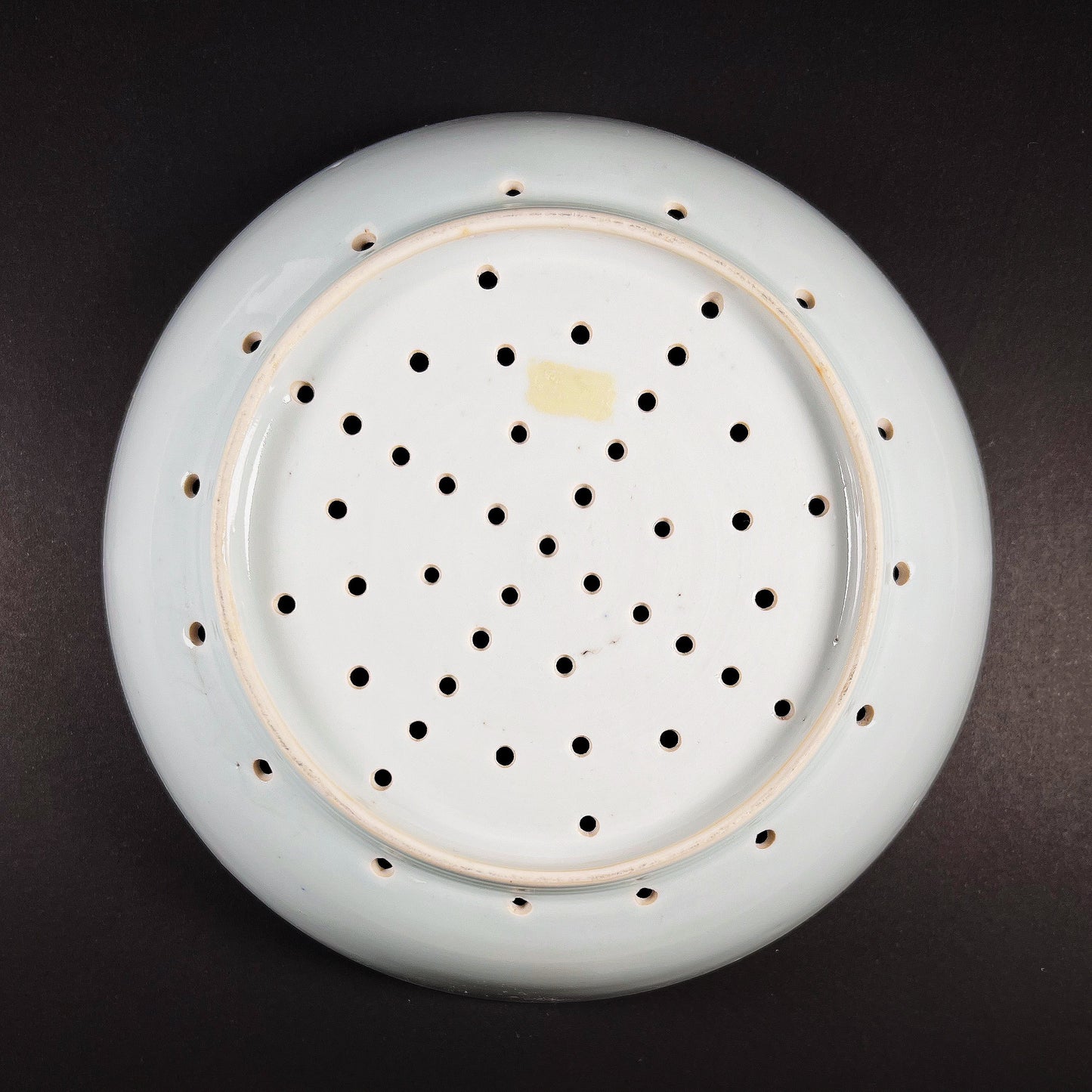 Qing Dynasty Kangxi Blue White Porcelain Strainer Bowl.
