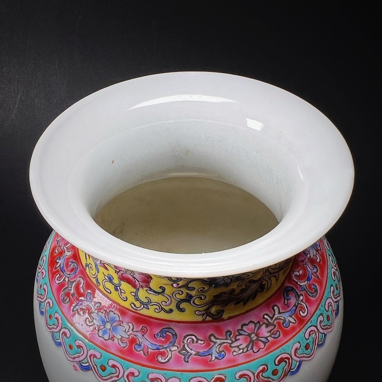 Chinese Late Republic Period Famille Rose Eggshell Vase