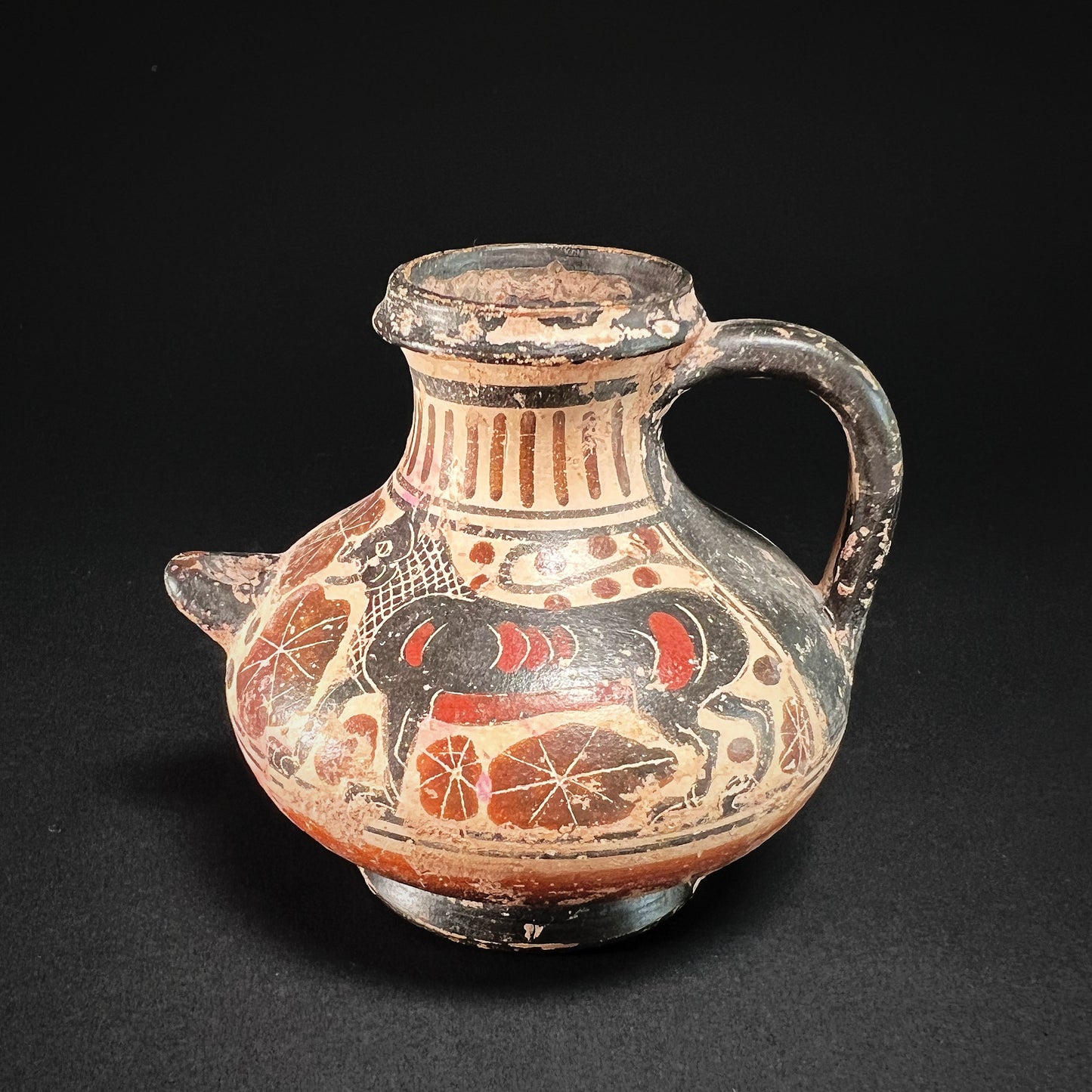 Corinthian Terracotta Aryballos with a Lion Motif