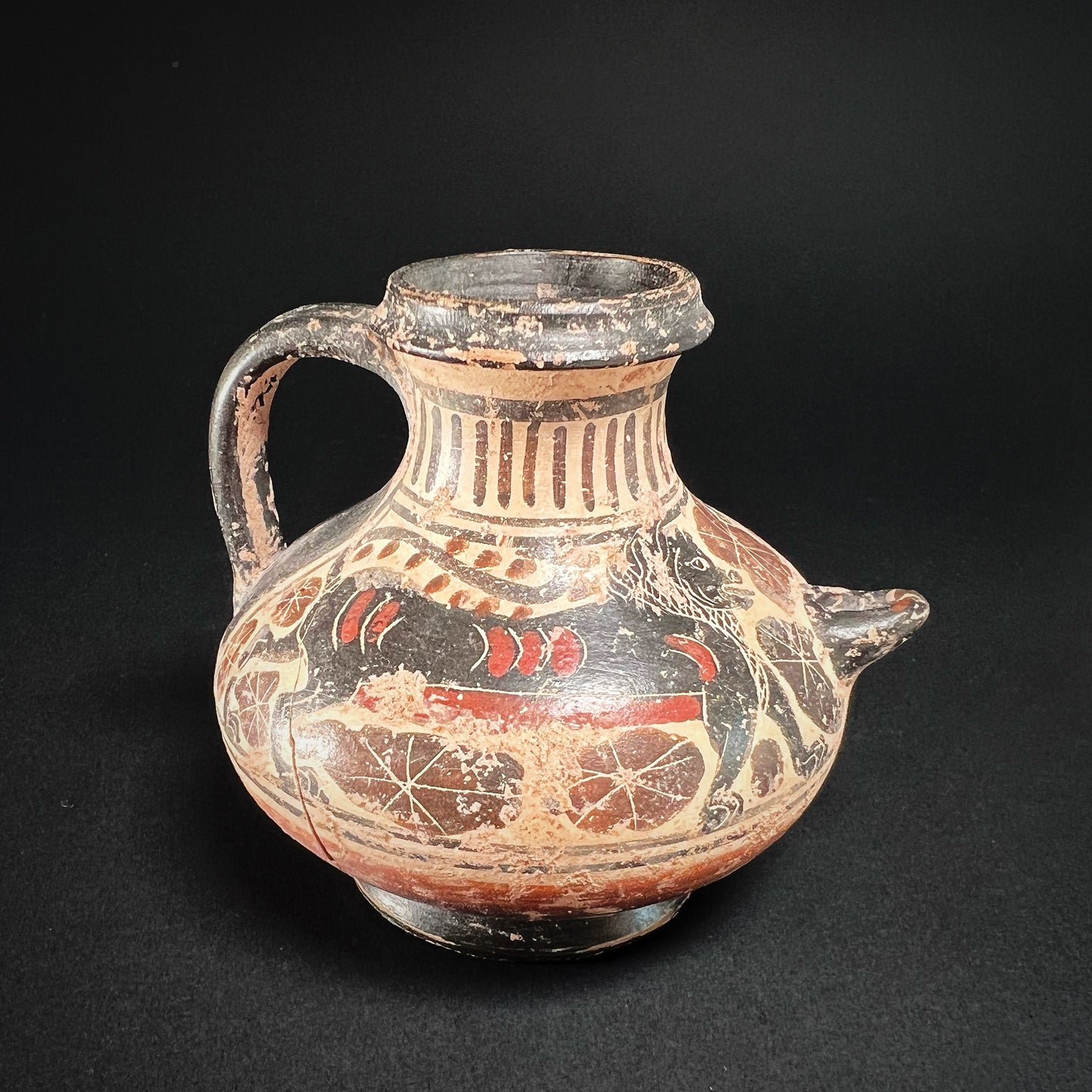 Corinthian Terracotta Aryballos with a Lion Motif