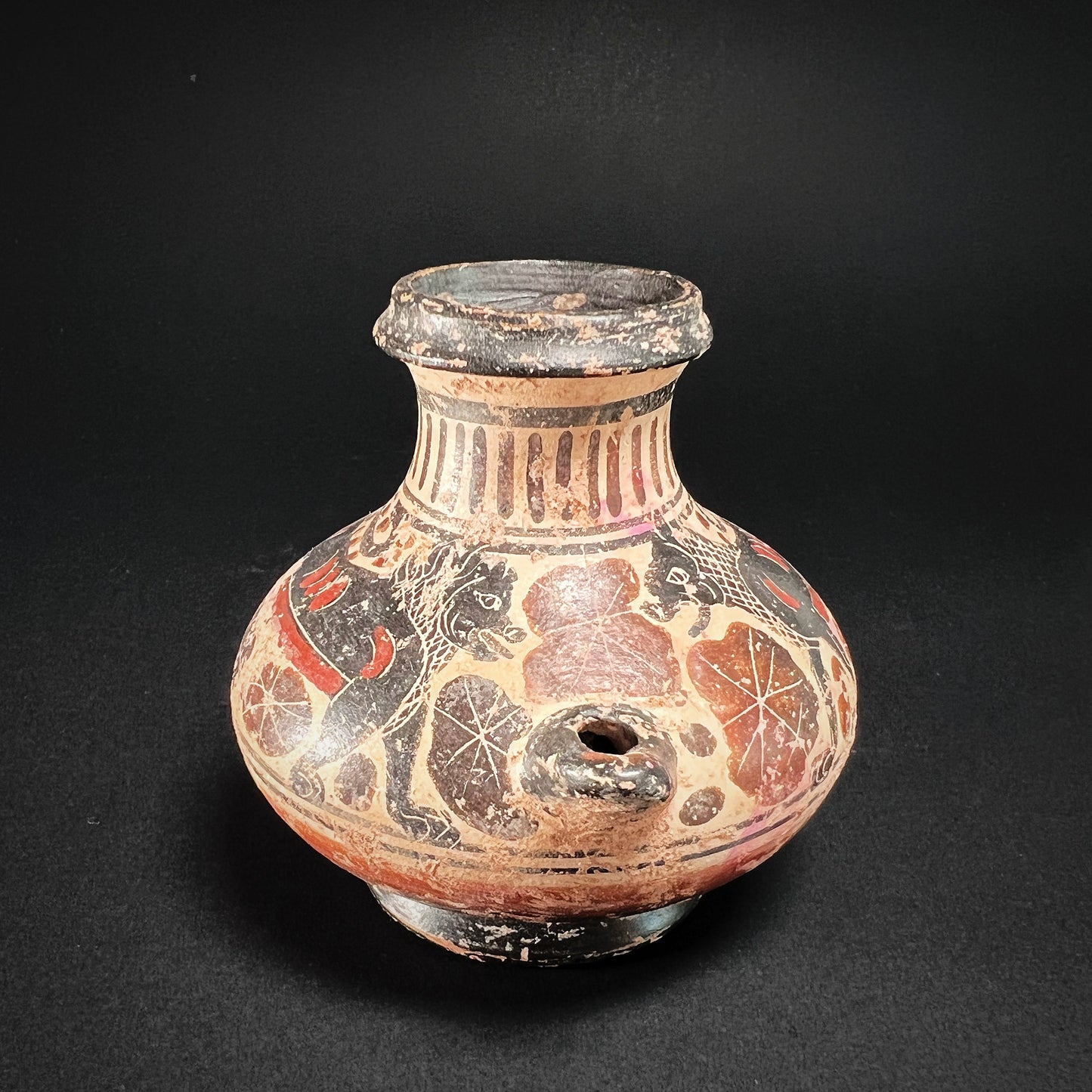 Corinthian Terracotta Aryballos with a Lion Motif