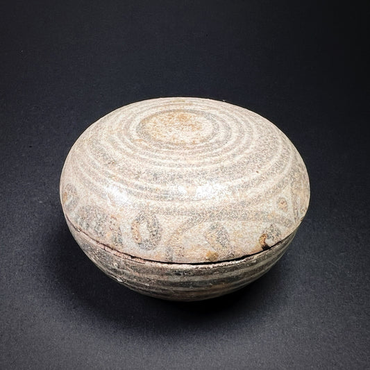 Thai Sawankhalok Covered Box