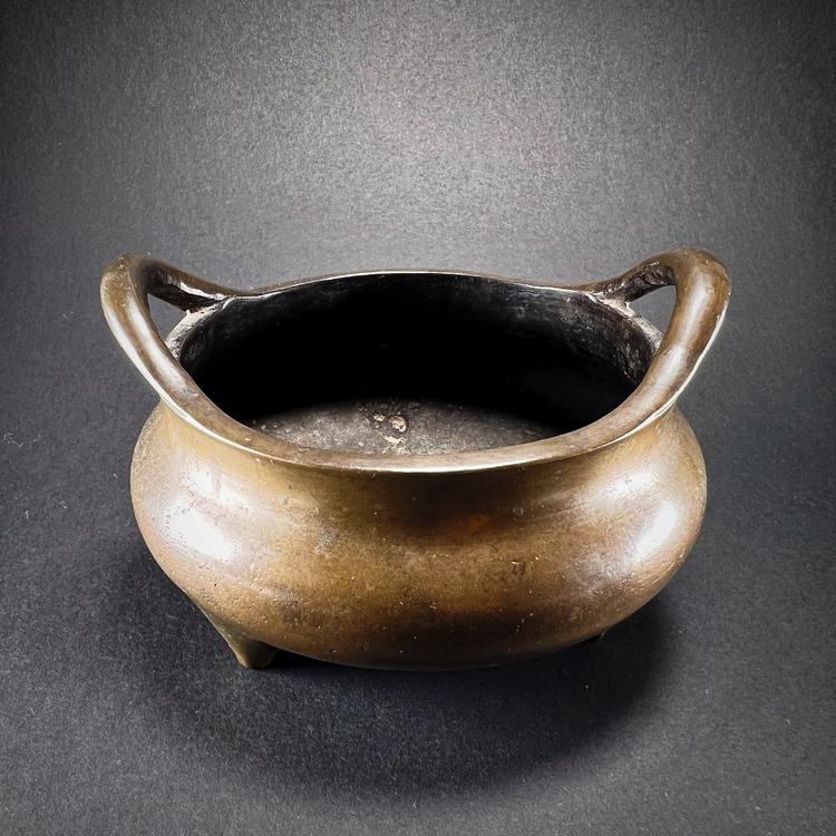 Qing Dynasty Bronze Tripod Censer