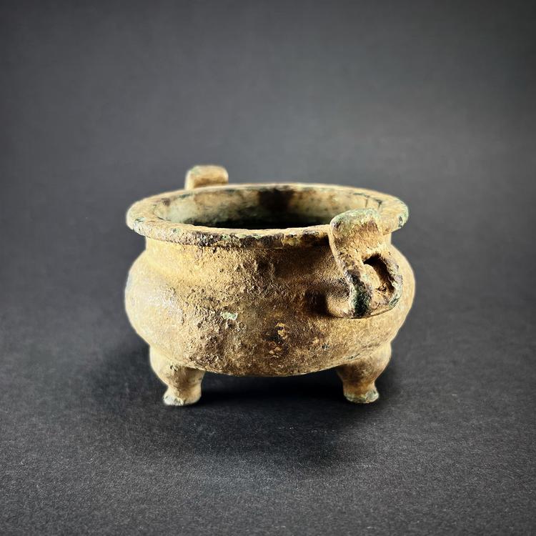 Qing Dynasty Bronze Tripod Censer