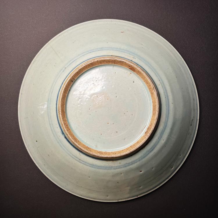 Ming Dynasty Swatow Ware Porcelain Dish