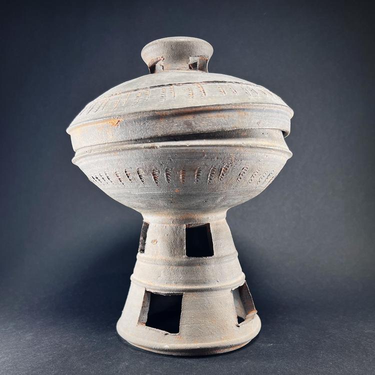 Silla Kingdom Lidded Stoneware Bowl