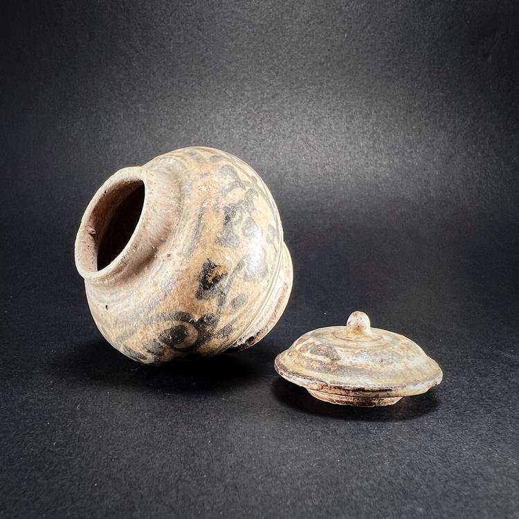 Thai Sawankhalok Brown Glaze Lidded Stoneware Box