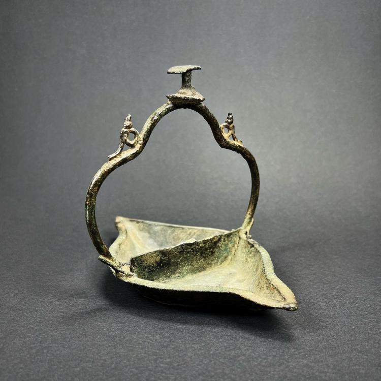 Javanese Majapahit Bronze Oil Lamp