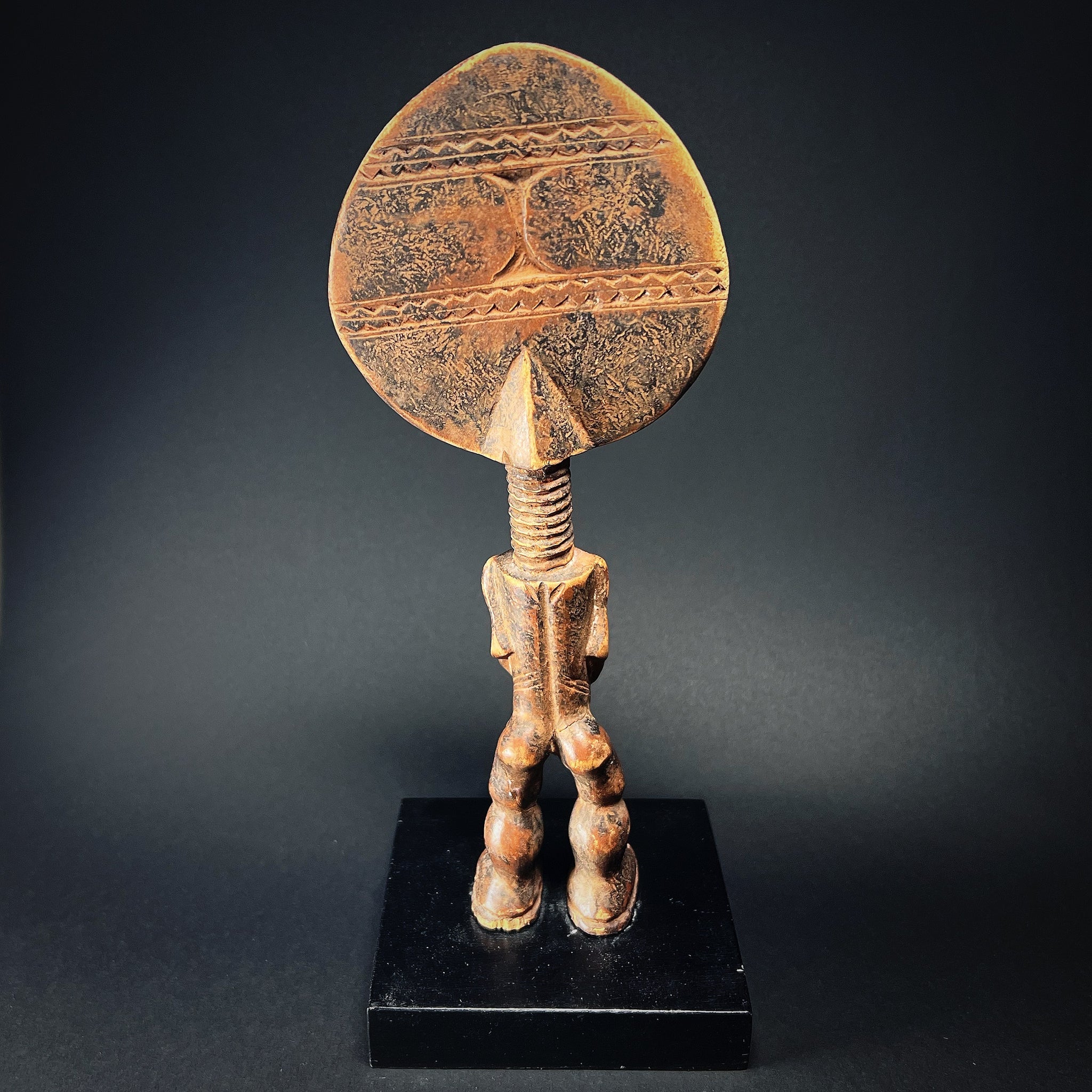 Asante Female Fertility Figure Akua'ba Götan maailma