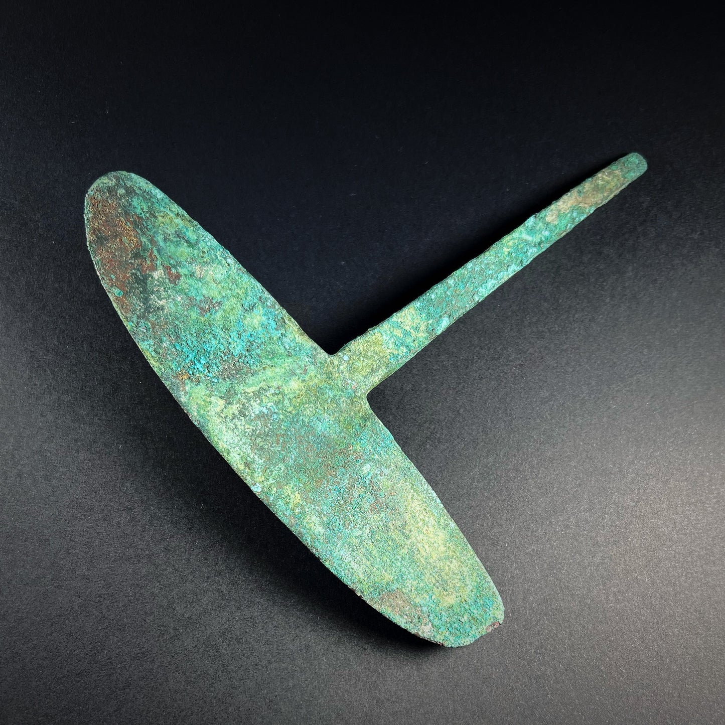 Chimú Ceremonial Copper Alloy Knife Tumi