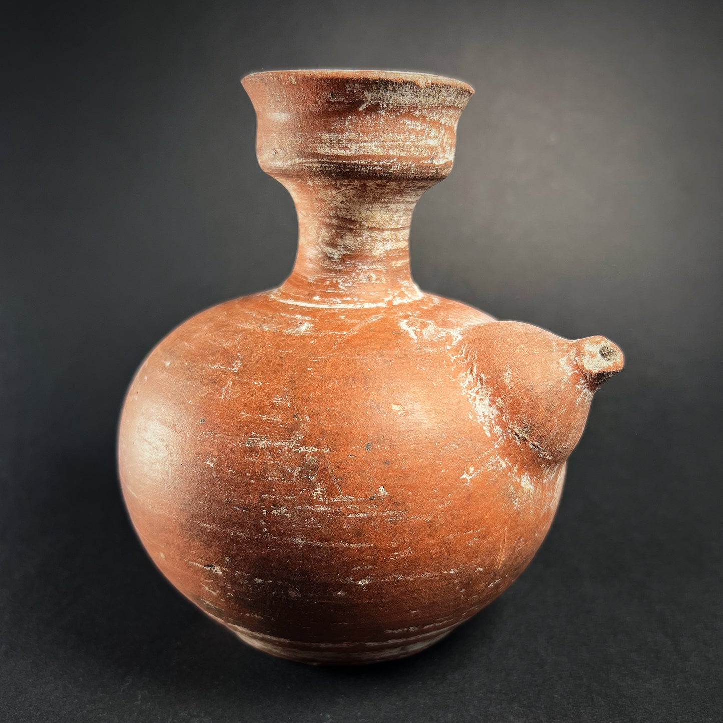 Thai Sawankhalok Earthenware Kendi