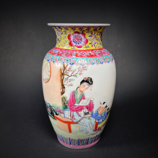 Chinese Late Republic Period Famille Rose Eggshell Vase