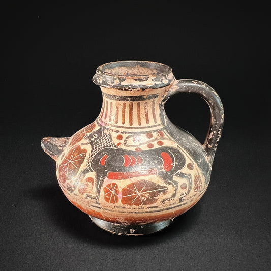 Corinthian Terracotta Aryballos with a Lion Motif