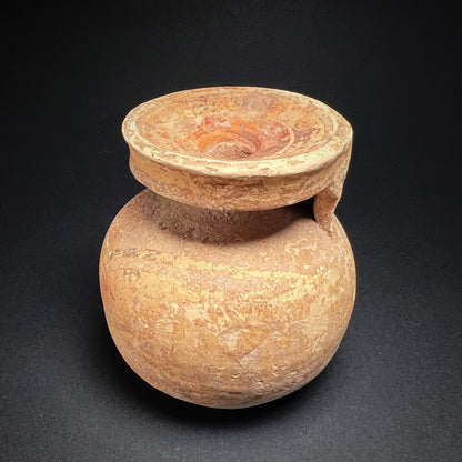 Corinthian Terracotta Aryballos with Quatrefoil Motif