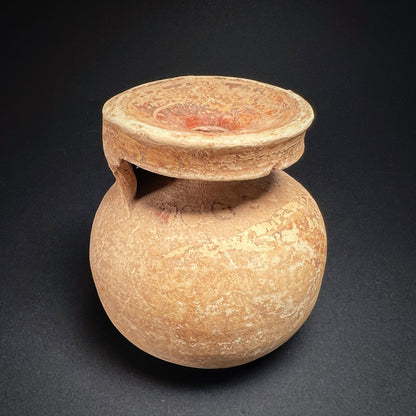 Corinthian Terracotta Aryballos with Quatrefoil Motif