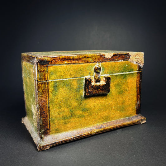 Ming Dynasty Green Glazed Pottery Offering Chest