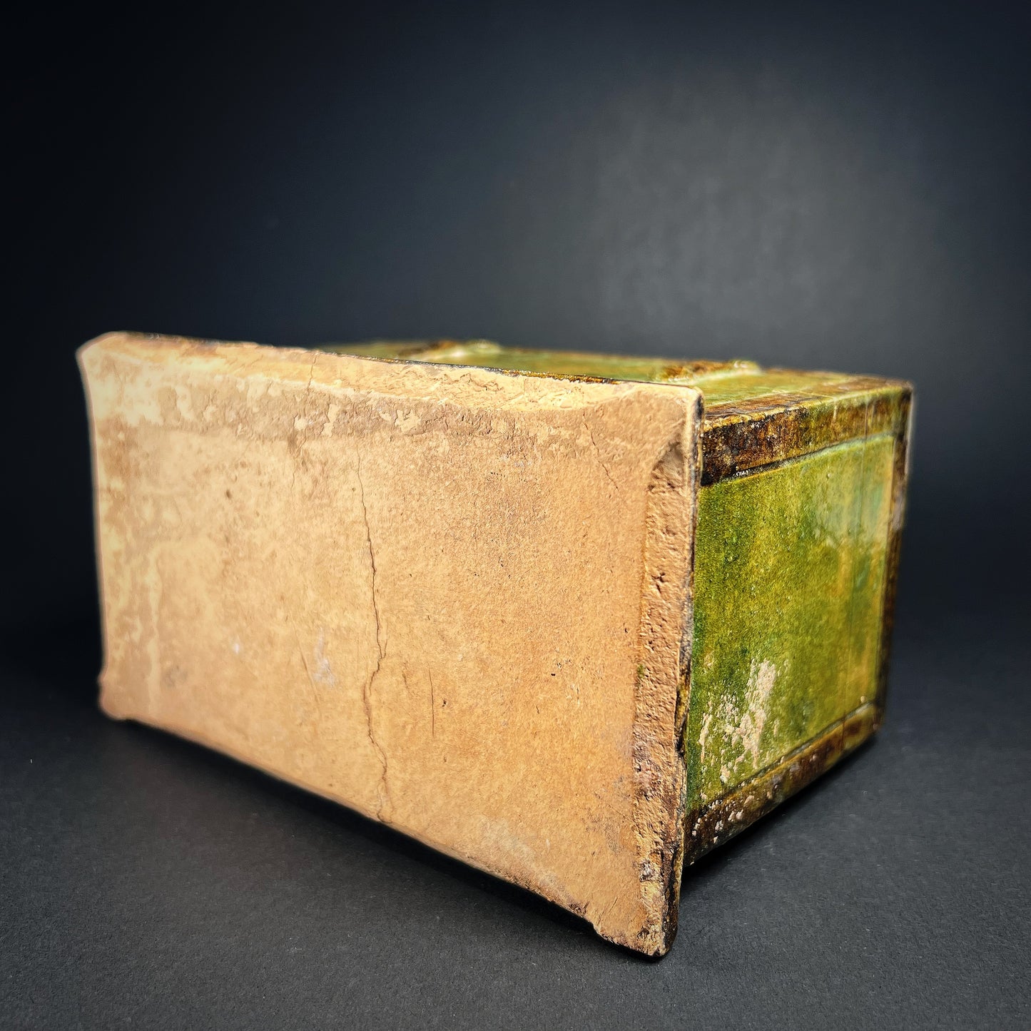 Ming Dynasty Green Glazed Pottery Offering Chest