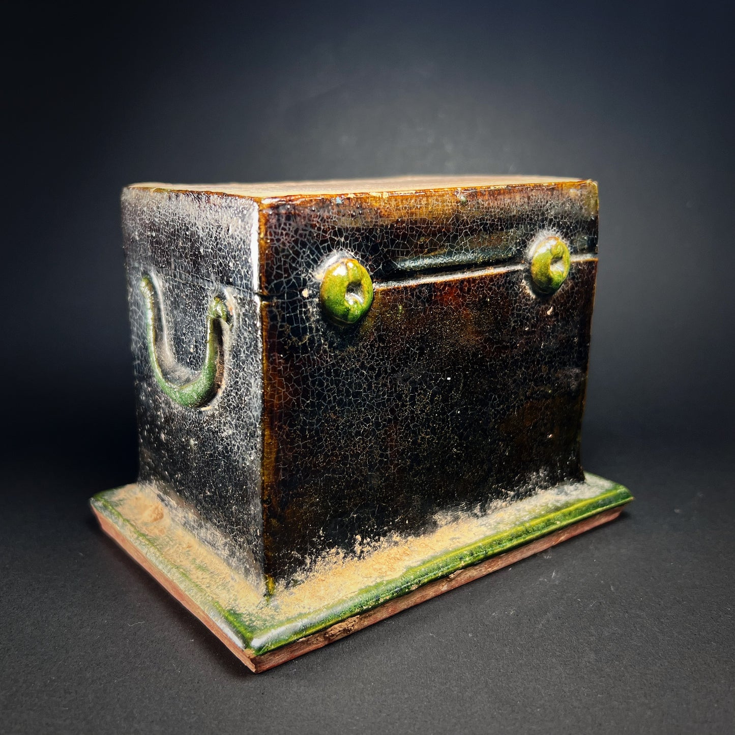 Ming Dynasty Green Glazed Pottery Offering Chest