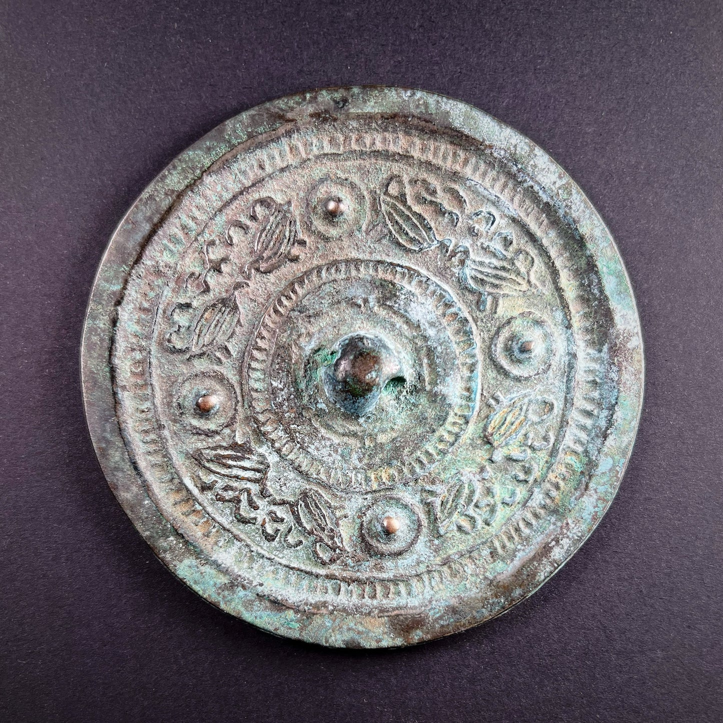 Han Dynasty Bronze Mirror with Four Nipples and Eight Birds